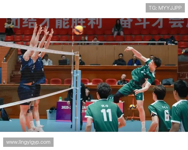 武汉排球队荣登排球实力排行榜首位展现强劲实力与团队合作精神